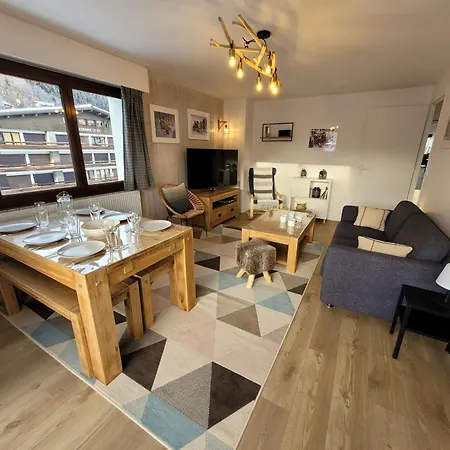 Lumineux Avec Balcon, Proche Centre Et Pistes, Parking Couvert - - Fr-1-598-29